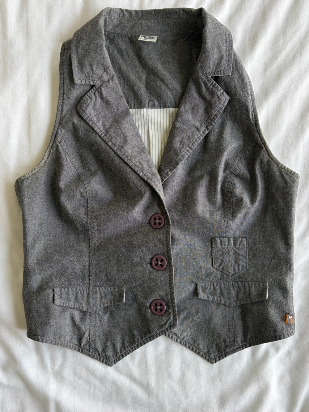 GENTLE FAWN- size medium vintage-inspired fitted grey vest